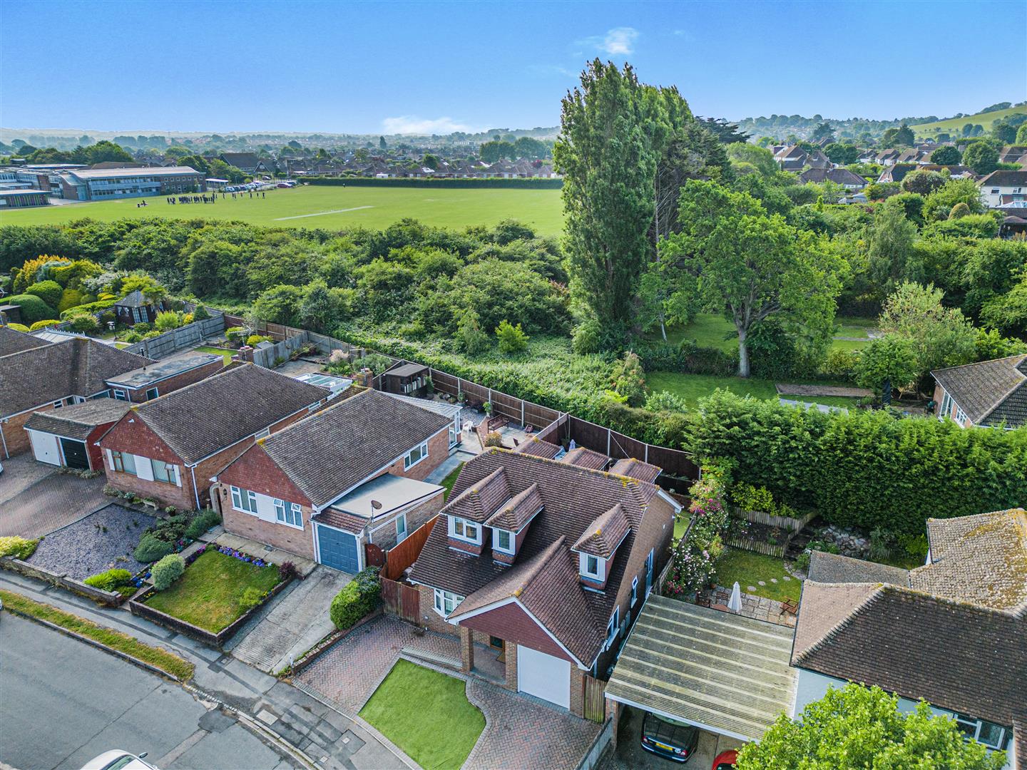 Property Details for Glen Close Wannock, Polegate BN26 5PG Town